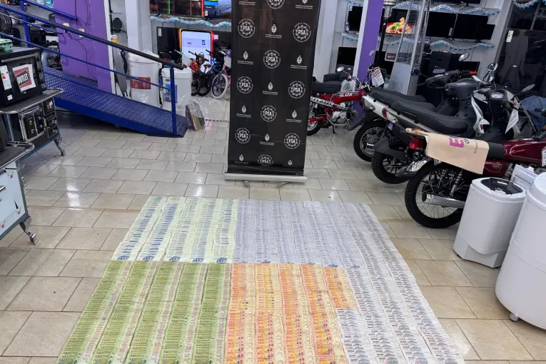 Incautaron mercaderías, dinero y vehículos tras una investigación por contrabando