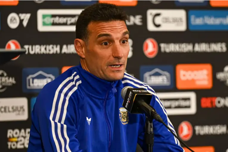 Lionel Scaloni habló sobre el reemplazo de Balerdi: Me voy a tomar uno o dos días para decidir