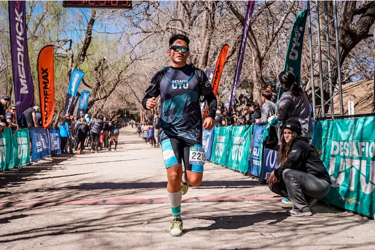 Atleta entrerriano busca sponsors para competir en una carrera de montaña en Córdoba