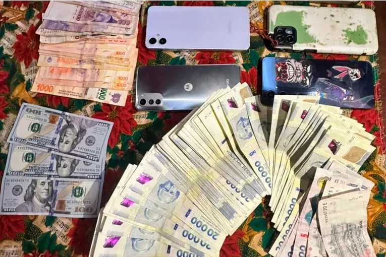 Investigación por usura y amenazas: detuvieron a presunto prestamista y secuestraron DNI y tarjetas