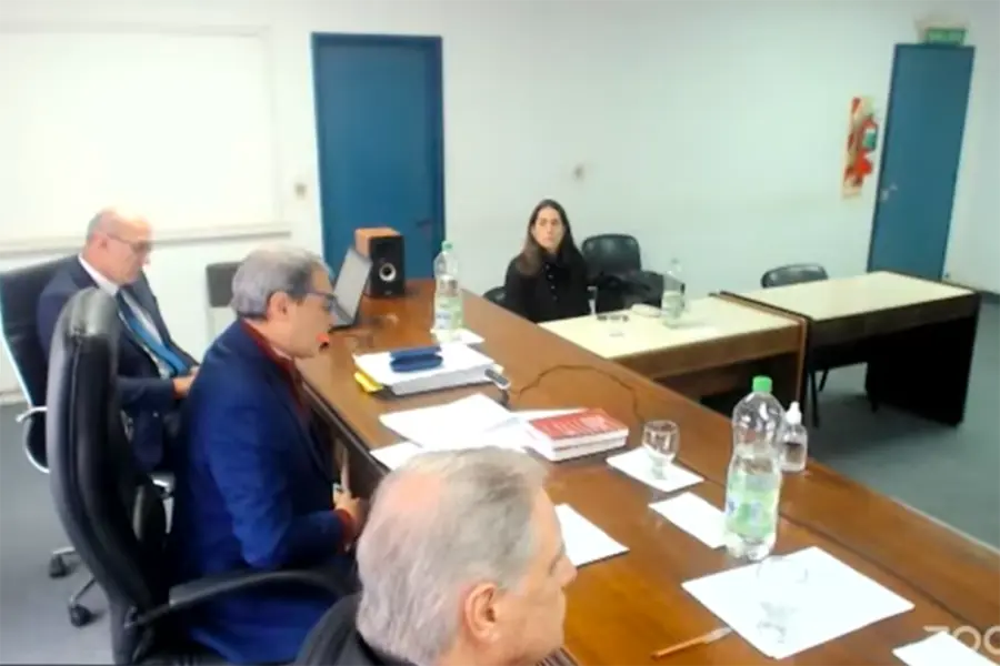 El Tribunal Oral Federal de Concepci&oacute;n del Uruguay estuvo integrado en este juicio por Noem&iacute; Marta Berros, Jos&eacute; Mar&iacute;a Escobar Cello y Eugenio Mart&iacute;nez Ferrero