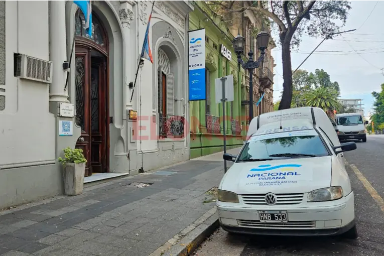 Trabajadores de LT14 rechazaron el retiro del móvil de exteriores de la radio de Paraná