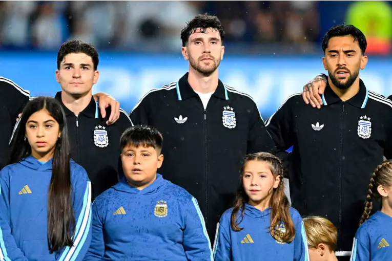 Marcos Senesi que reemplaza a Balerdi y la Selección Argentina tendrá dos entrerrianos