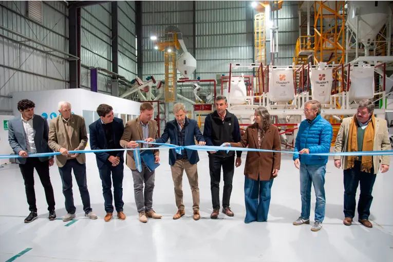 Frigerio inauguró una planta de alimentos balanceados en Hasenkamp que adhirió al RINI