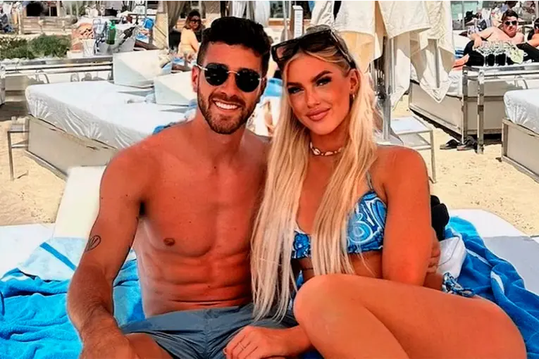 La reacción de la novia futbolista del entrerriano Marcos Senesi al enterarse de su llamado al Mundial