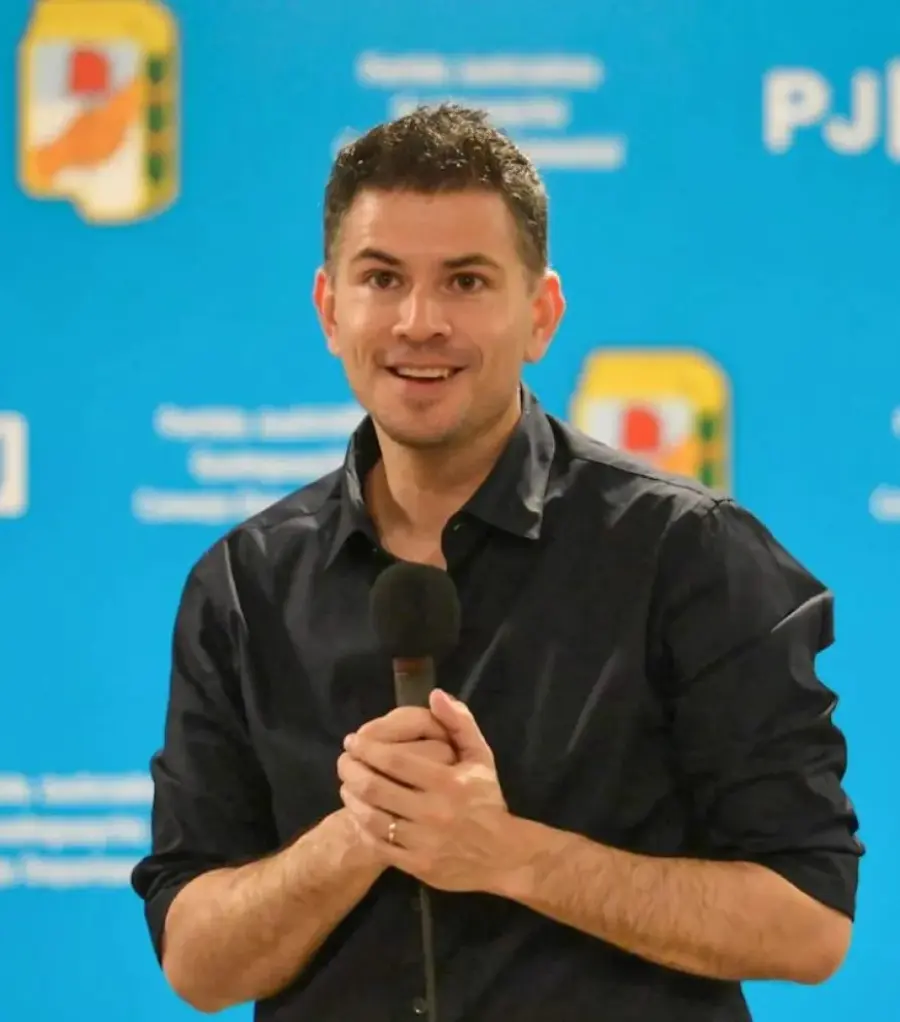 El intendente Dami&aacute;n Ar&eacute;valo