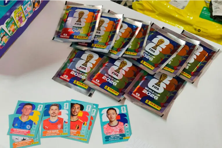 Crece la fiebre por las figuritas del Mundial y advierten faltantes en algunos puntos de venta