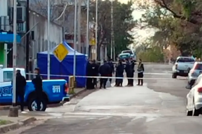 Hallaron sin vida a un hombre dentro de un auto en Paraná