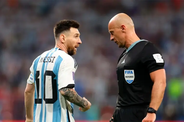 Confirmaron al árbitro del debut argentino y trae un recuerdo imborrable