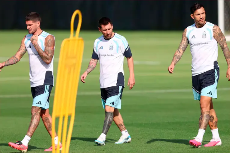 Selección Argentina: la incógnita que mantiene Scaloni para el debut en el Mundial