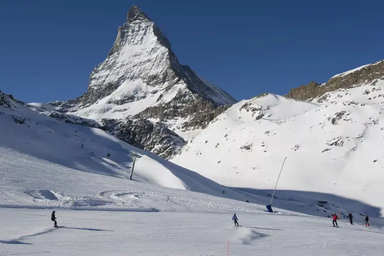 En 24 horas murieron siete escaladores en los Alpes: evalúan más operativos de seguridad