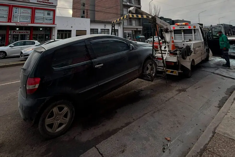 Choque m&uacute;ltiple sobre avenida Almafuerte (foto Polic&iacute;a de Entre R&iacute;os)