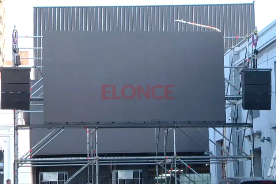 Foto: Elonce.