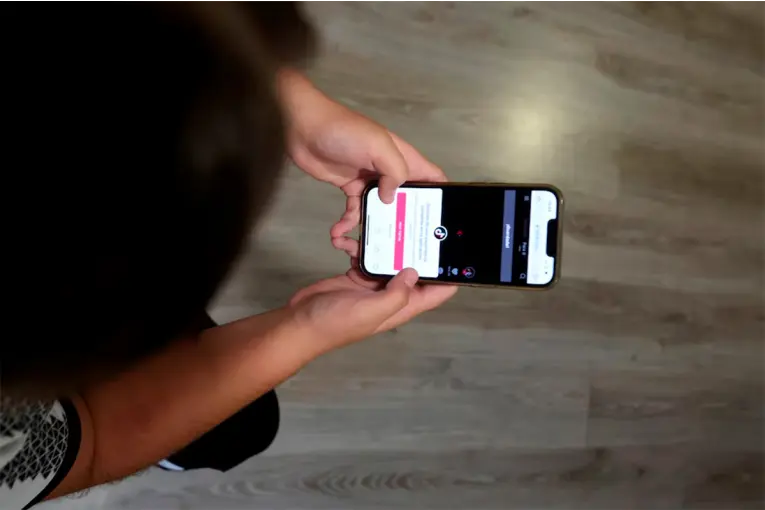 Reino Unido prohibirá las redes sociales a menores de 16 años