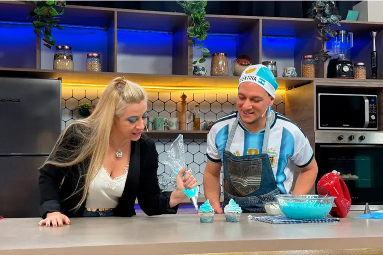 La Cocina del Once presentó recetas fáciles de Mini Pavlovas y Muffins de Manzana
