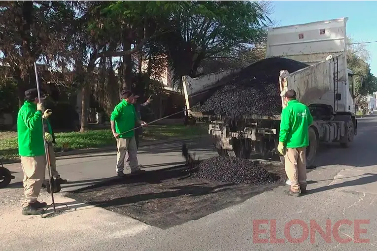 Finalizaron 50 intervenciones de bacheo y anunciaron nuevas obras viales en Paraná