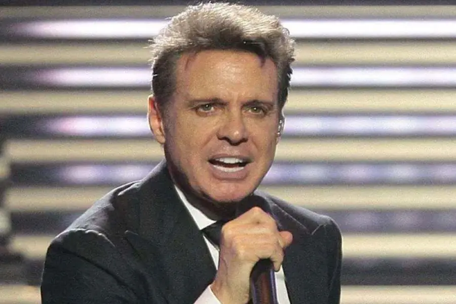 Luis Miguel.