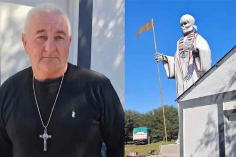 Investigan el fallecimiento de un hombre que construía una estatua gigante de San La Muerte