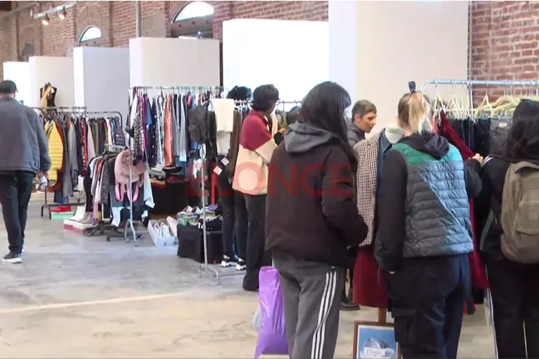 Feria Circular: diseño, reciclado y producción local en el Centro Cultural Juan L. Ortiz