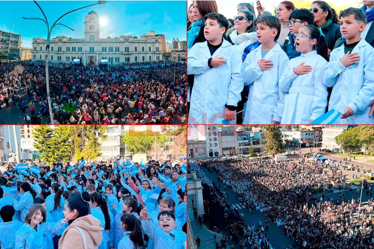 En imágenes: el emotivo acto de la Promesa a la Bandera de 2.000 alumnos en Plaza Mansilla