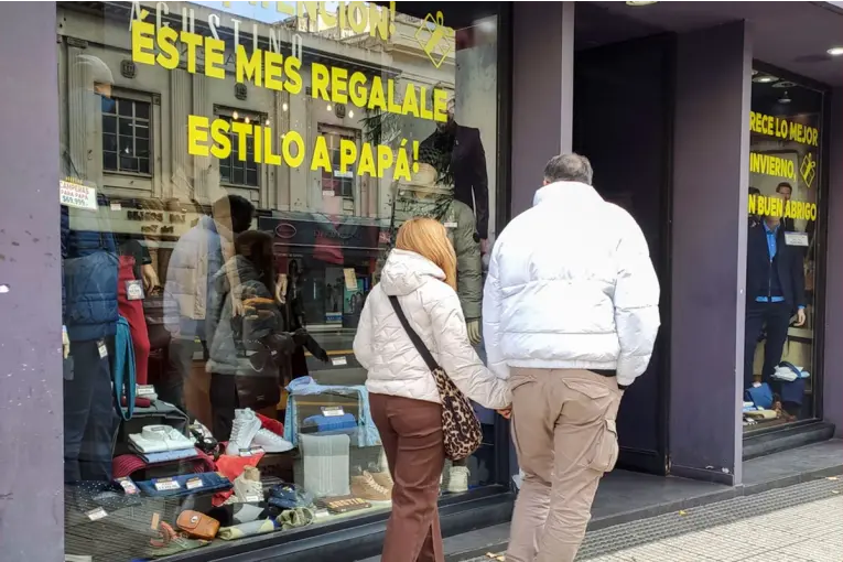 Las ventas por el Día del Padre cayeron por cuarto año consecutivo pese a las promociones