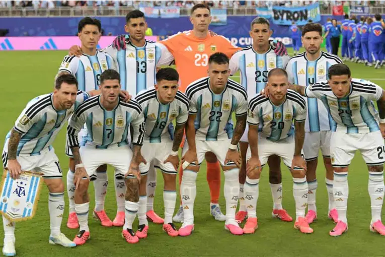 Argentina aseguró el primer puesto en su grupo: sus posibles rivales rumbo a la defensa del título