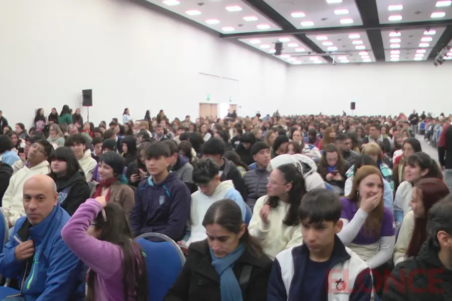 Jornada para la prevenci&oacute;n de delitos digitales (foto Elonce)