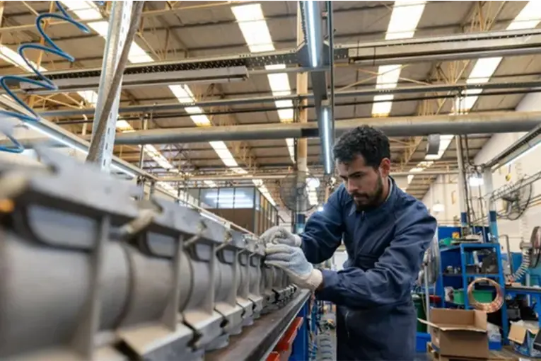 Flexibilizan la importación de maquinaria usada para proyectos industriales