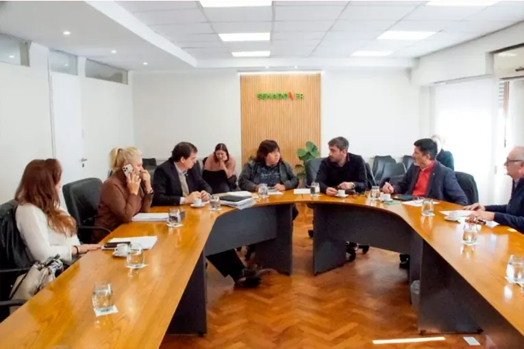 Senadores emitieron dictamen para eliminar las pensiones vitalicias para exgobernadores