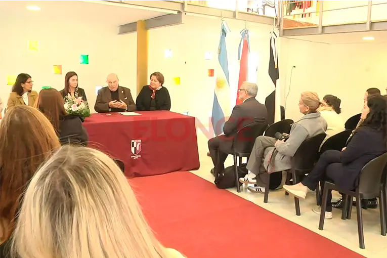 La Escuela del CAE y la UCU firmaron convenio educativo para ampliar la formación universitaria