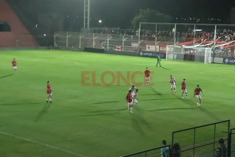 Patronato y Atlético Paraná empatan 1 a 1 en la primera final de la Copa Túnel Subfluvial