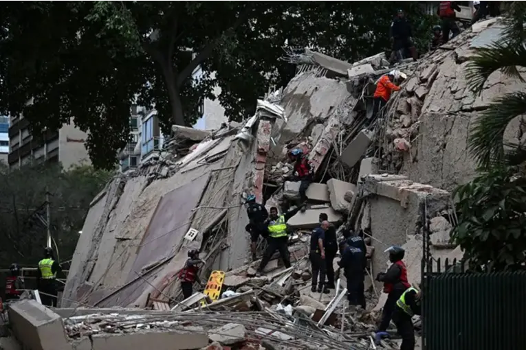 Impactantes fotos y videos revelan los daños tras el terremoto en Venezuela