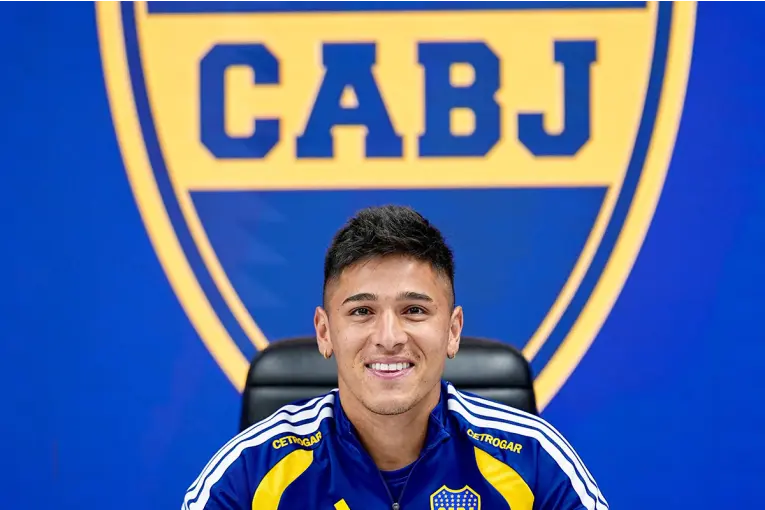 Boca oficializó a Leandro Lozano y busca sumarlo para la Copa Sudamericana