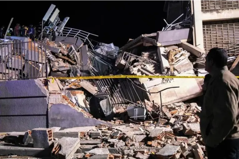 Terremoto en Venezuela: las impactantes imágenes del antes y después de los derrumbes