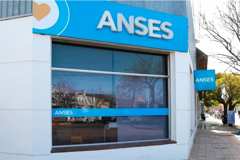 ANSES finaliza junio y confirmó el cronograma de pagos de julio