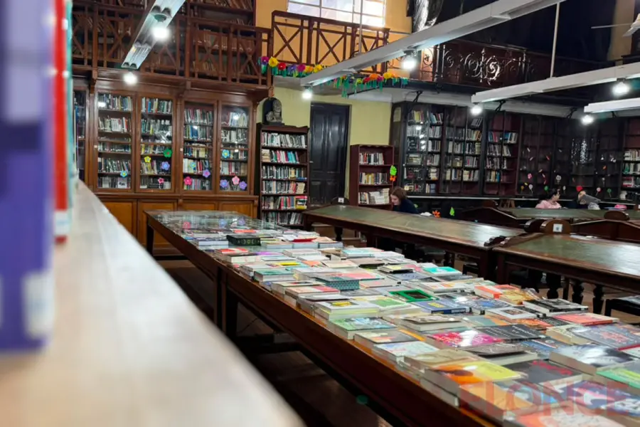 Biblioteca Popular del Paran&aacute; (foto Elonce)
