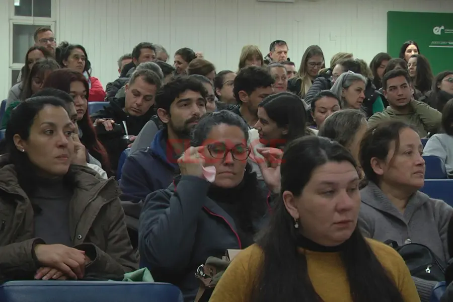 Capacitaci&oacute;n docente sobre Ley Mat&iacute;as Colaprete (foto Elonce)