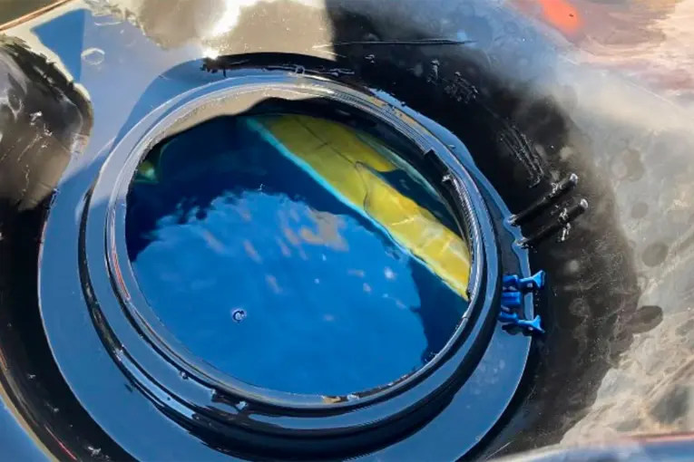 Llevaban 27 kilos de cocaína sumergidos dentro del tanque de combustible