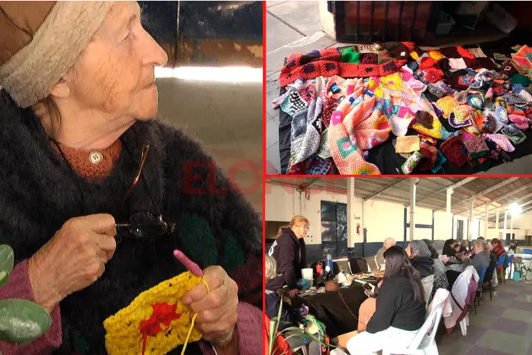 Tejen cuadraditos solidarios para confeccionar mantas que abrigan a quienes más lo necesitan en Paraná