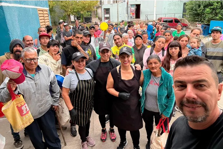 Comedor Los Conejitos implementa recorridas nocturnas para asistir a personas en situación de calle