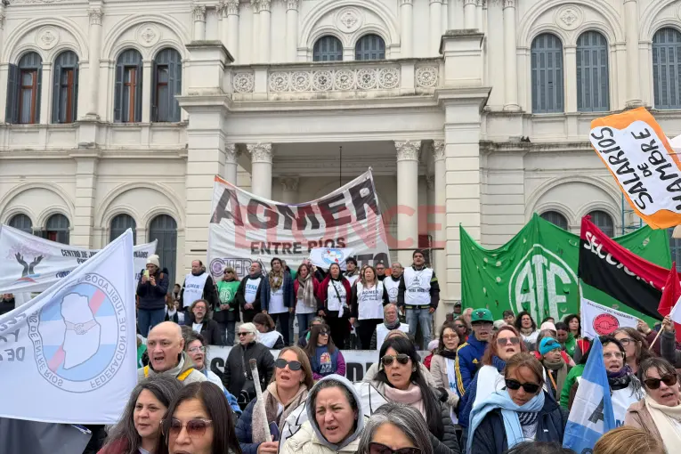 Imágenes y testimonios: jubilados, docentes y estatales reiteraron su rechazo a la reforma previsional