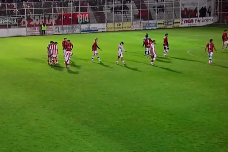 Patronato derrota 1-0 a Atlético Paraná y el global de la final de la Copa Túnel Subfluvial está empatada