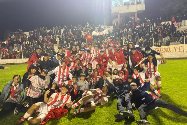 Futbolistas de Atlético Paraná valoraron el título de la Copa Túnel Subfluvial: "Es una sensación hermosa"