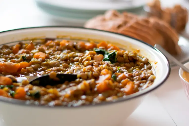 Cómo alimentarse en invierno: una nutricionista de la UNER brindó recomendaciones