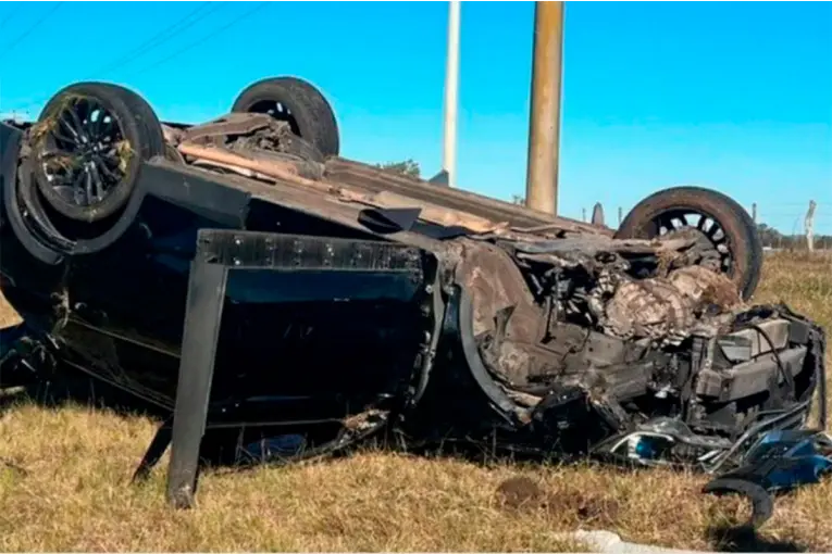 Un jugador de Unión de Santa Fe volcó con su auto en una ruta entrerriana