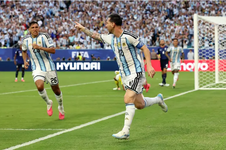 Argentina y Cabo Verde van a tiempo suplementario tras igualar 1-1