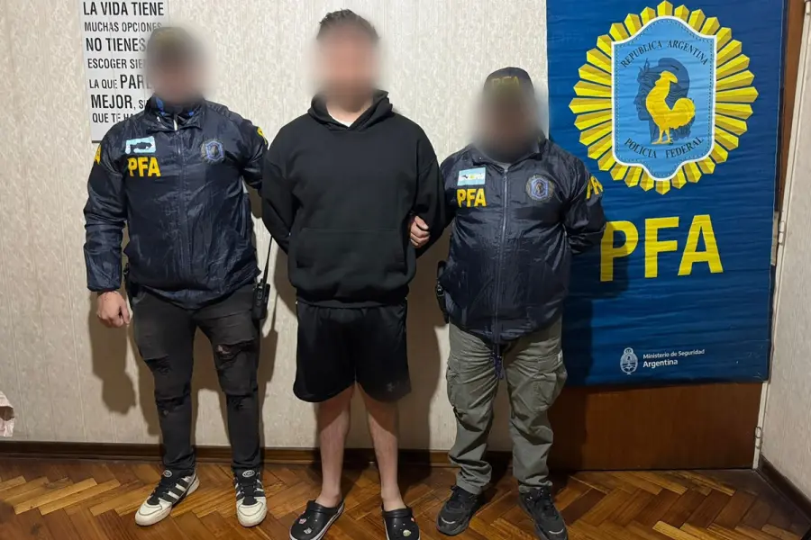 Detenidos por trata de personas con fines de explotación sexual (foto PFA)