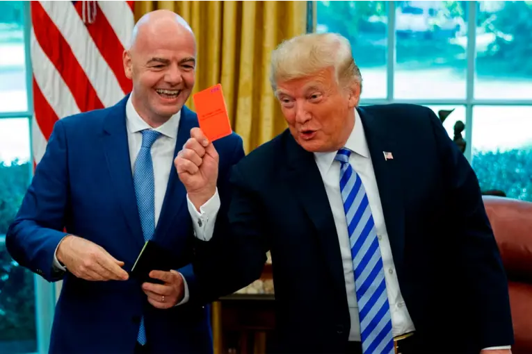Trump afirmó que llamó a la FIFA por la expulsión de Balogun y que el árbitro tenía un "historial sospechoso"