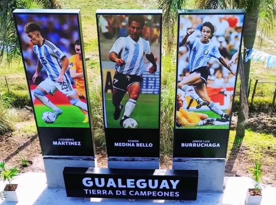 El mural en Gualeguay que homenajea a sus campeones.-