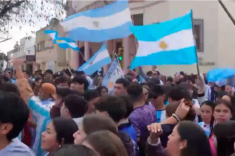 Festejos por la victoria de Argentina en las ciudades de Villaguay, La Paz, Gualeguaychú y Concepción del Uruguay
